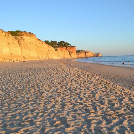 Large Penthouse Near Porto De Mos With Magnificent Views In Lägenhet *