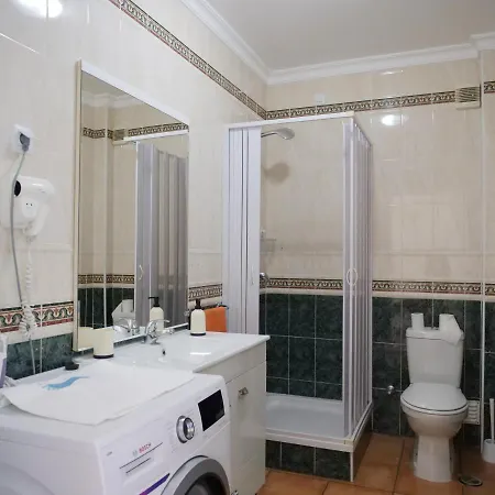 Large Penthouse Near Porto De Mos With Magnificent Views In Lägenhet