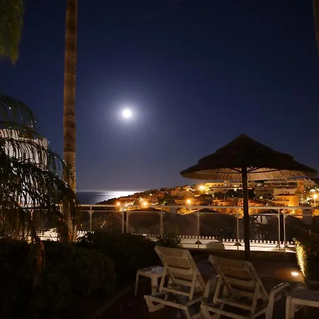 Large Penthouse Near Porto De Mos With Magnificent Views In Lägenhet Lagos