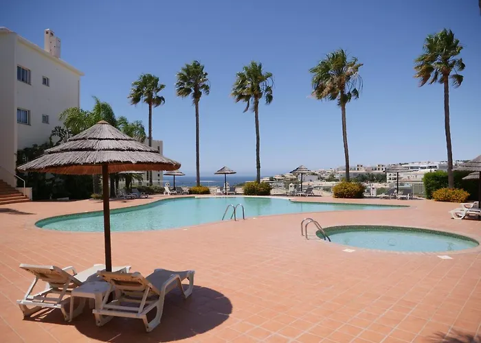 Large Penthouse Near Porto De Mos With Magnificent Views In Апартаменты